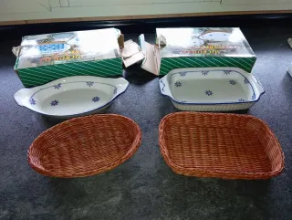 Bandejas cerámica y mimbre florales