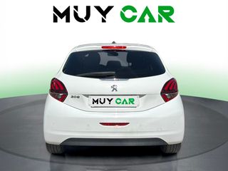 Peugeot 208 PureTech 82 Style 60 kW (82 CV)