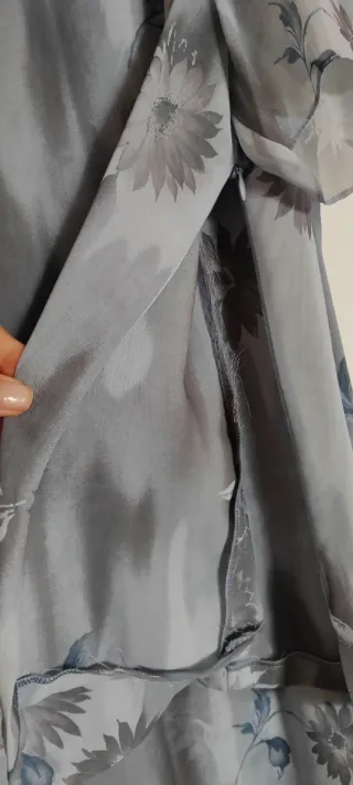 Conjunto blusa manga corta y falda Laura G.