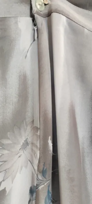 Conjunto blusa manga corta y falda Laura G.