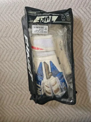 Guantes de portero Rinat talla 7