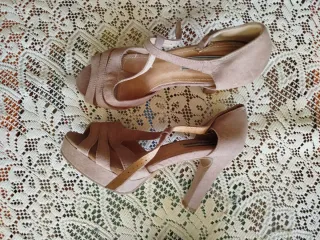 Lote Zapatos Tacón Talla 38 Beige/Marrón