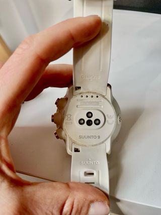 Suunto 9 Baro Plata y Blanco