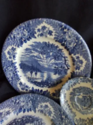 Vajilla Antigua Inglesa Azul y Blanca