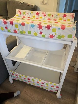 Bañera cambiador bebé con almacenaje