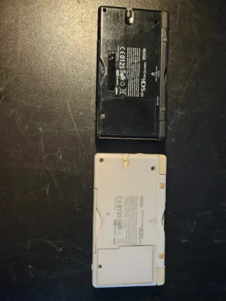 Nintendo DS Lite per parti