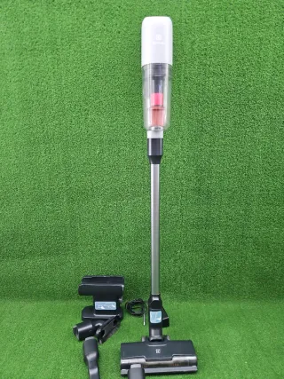 Aspiradora Electrolux Ultimate Serie 7