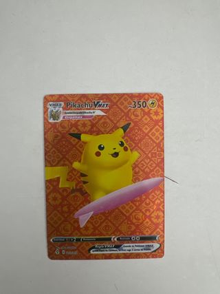 Carta Pokémon Pikachu VMAX Gigamax