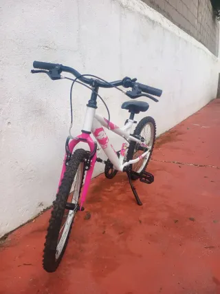 Bicicleta Niña Blanca y Rosa