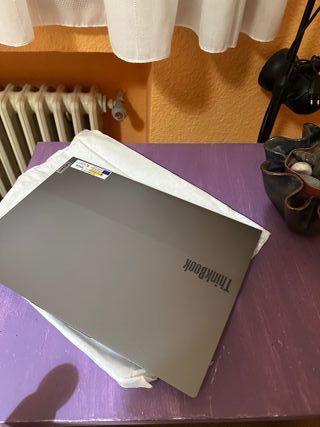 Portátil Lenovo ThinkBook 16 G8 i5 16GB 512GB