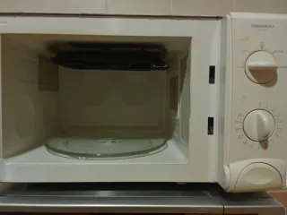 Microondas Daewoo con grill