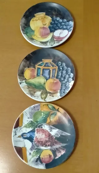 Tris piatti decorativi vintage