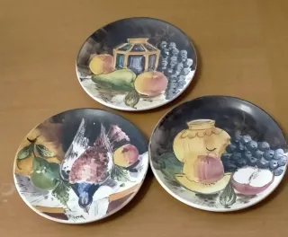 Tris piatti decorativi vintage