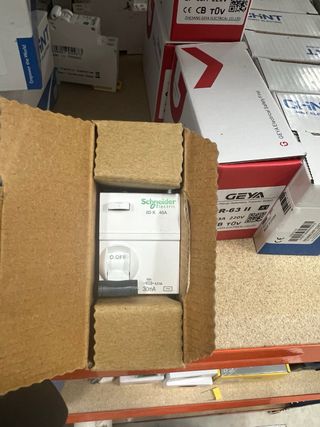 Magnetotérmicos y diferenciales – Schneider Electr