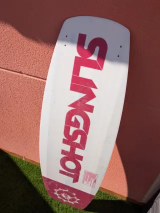 Tabla Wakeboard SLINGSHOT Shredtown 139