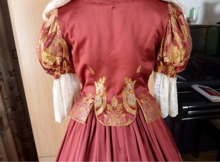 Traje de Fallera Rojo Talla 38 con zapatos