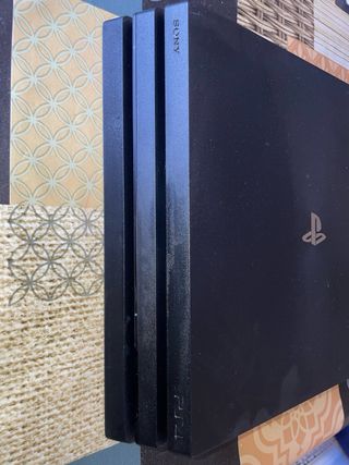 PlayStation 4 Pro in condizioni impeccabili - Come nuova