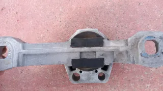 SOPORTE MOTOR MAZDA 3