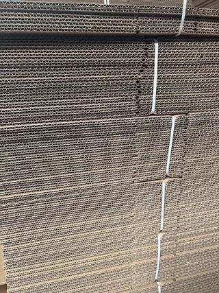 Caja de cartón ondulado 340x245x217