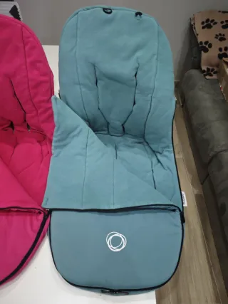 Lote 2 Sacos Bugaboo Fucsia y Azul petróleo.