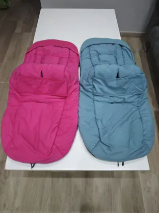 Lote 2 Sacos Bugaboo Fucsia y Azul petróleo.