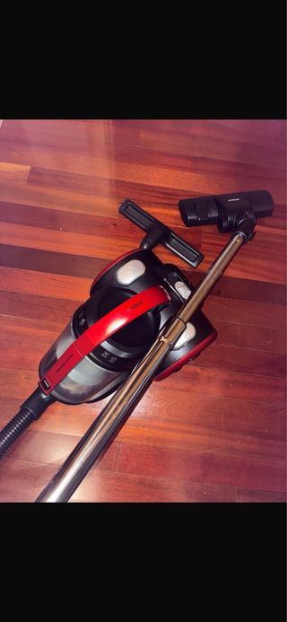 Aspiradora Polti Roja y Negra