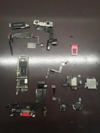 Ricambio iPhone 11 Rosso