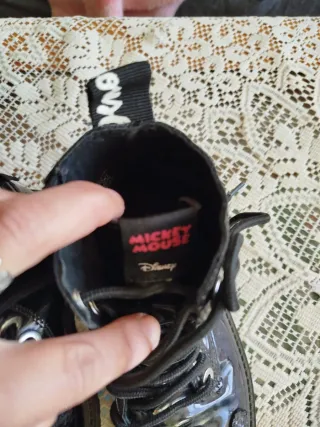 Botas negras de charol Zara Niña Talla 32