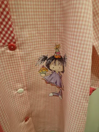 Bata infantil cuadros rosa