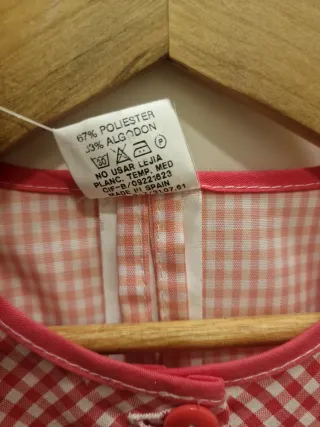 Bata infantil cuadros rosa