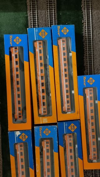 Carrozze Roco HO 4236D, 4236B, 4237B, 4283C