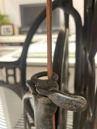 Máquina de coser Singer antigua