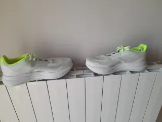 Zapatillas Adidas Blancas y Amarillas