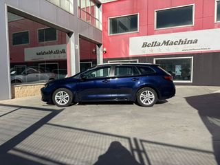 Toyota Corolla 1.8 125H BUSINESS E-CVT TOU SPORT