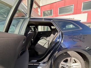 Toyota Corolla 1.8 125H BUSINESS E-CVT TOU SPORT