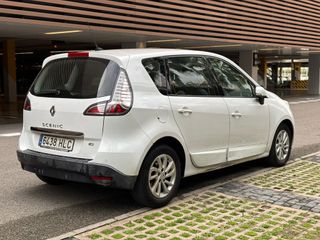 Renault Scenic 2012