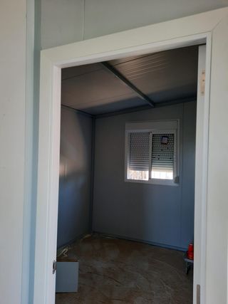 CASA SANDWICH MODELO ARAHAL EN 50 M2 (2)