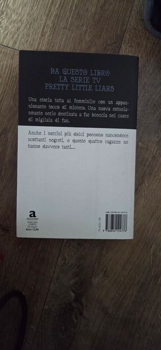 Giovani, carine e bugiarde