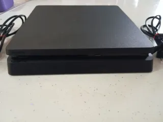 Consola PS4 Slim 1TB Negra (Solo Consola)