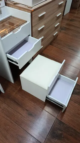 Tocador blanco con luces LED