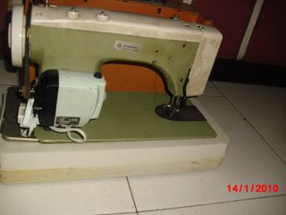 2 maquinas coser alfa para piezas con tapa x 28€