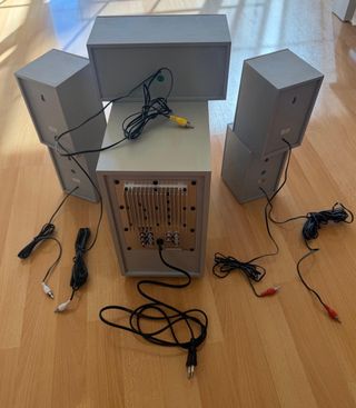 Home Cinema 5.1 Airis Sin Usar