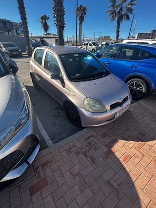 Toyota Yaris 1999
