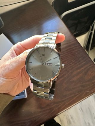 Reloj Danish Design Akilia Gris Day/Date Link