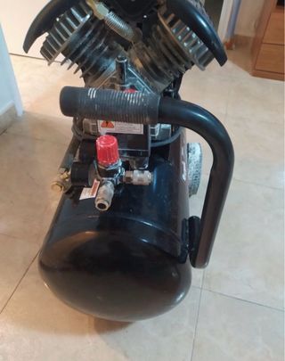 Máquina de aire comprimido CEVIK PRO50VZ