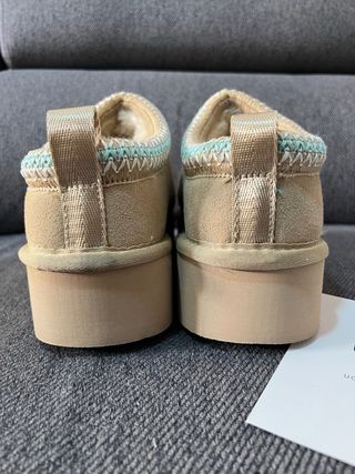 UGG Beige Zuecos Plataforma