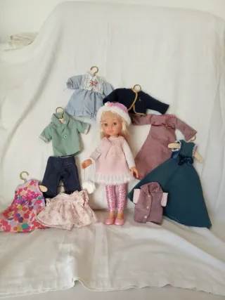 Muñeca imitación Paola Reina con ropa