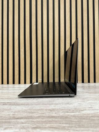 MacBook Air 13" 2020 i5 8gb 500gb SSD