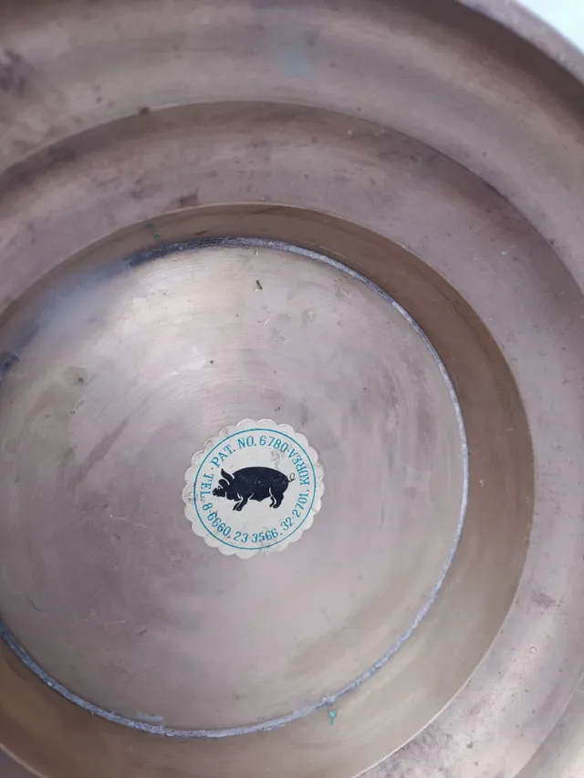 JARRON - BRONCE KOREANO - VINTAGE  - PATENTADO