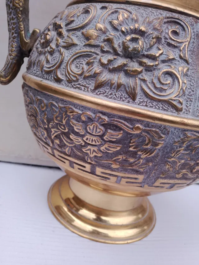 JARRON - BRONCE KOREANO - VINTAGE  - PATENTADO